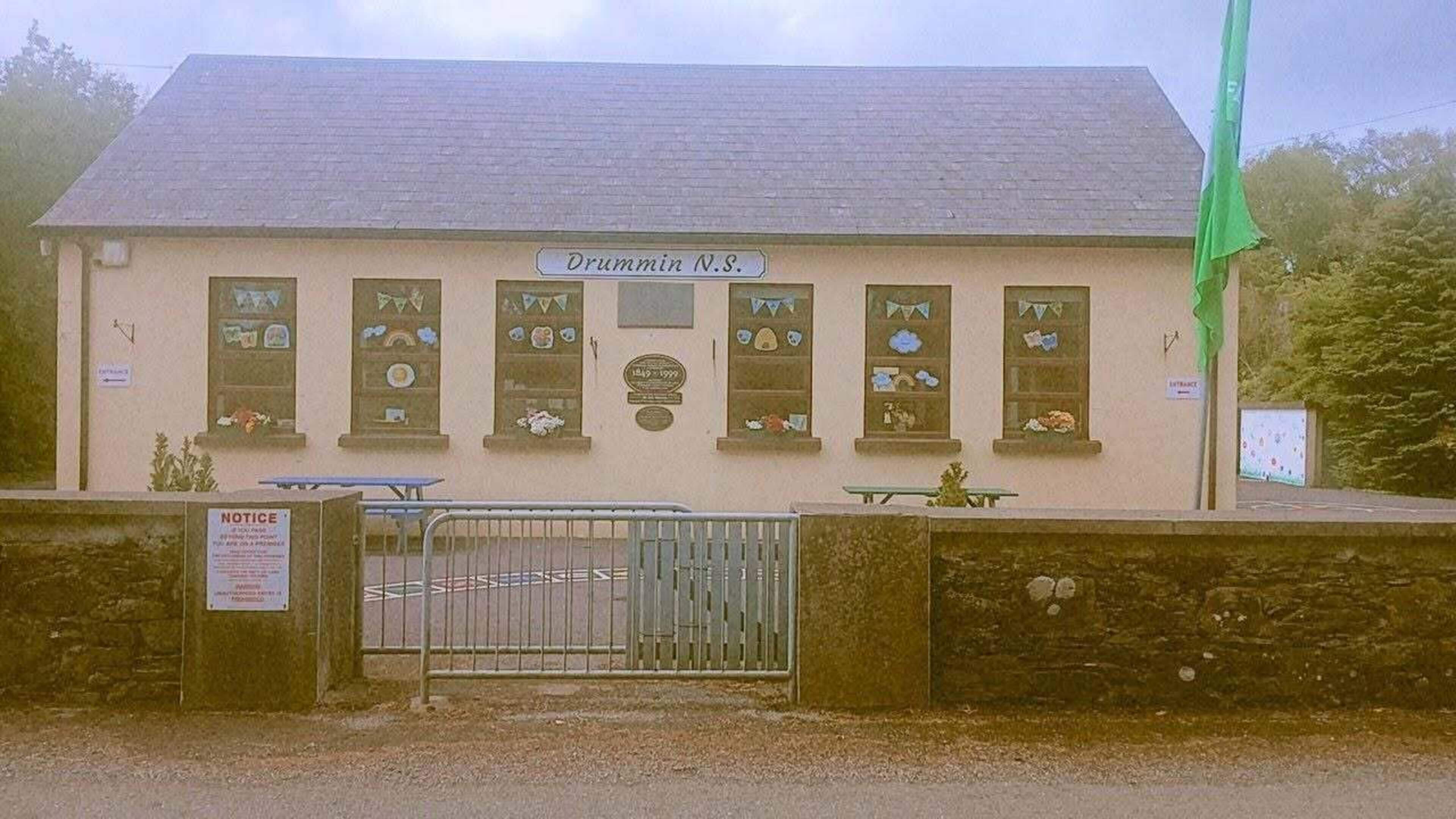 ​West Mayo school closes after numbers dwindle to just three pupils